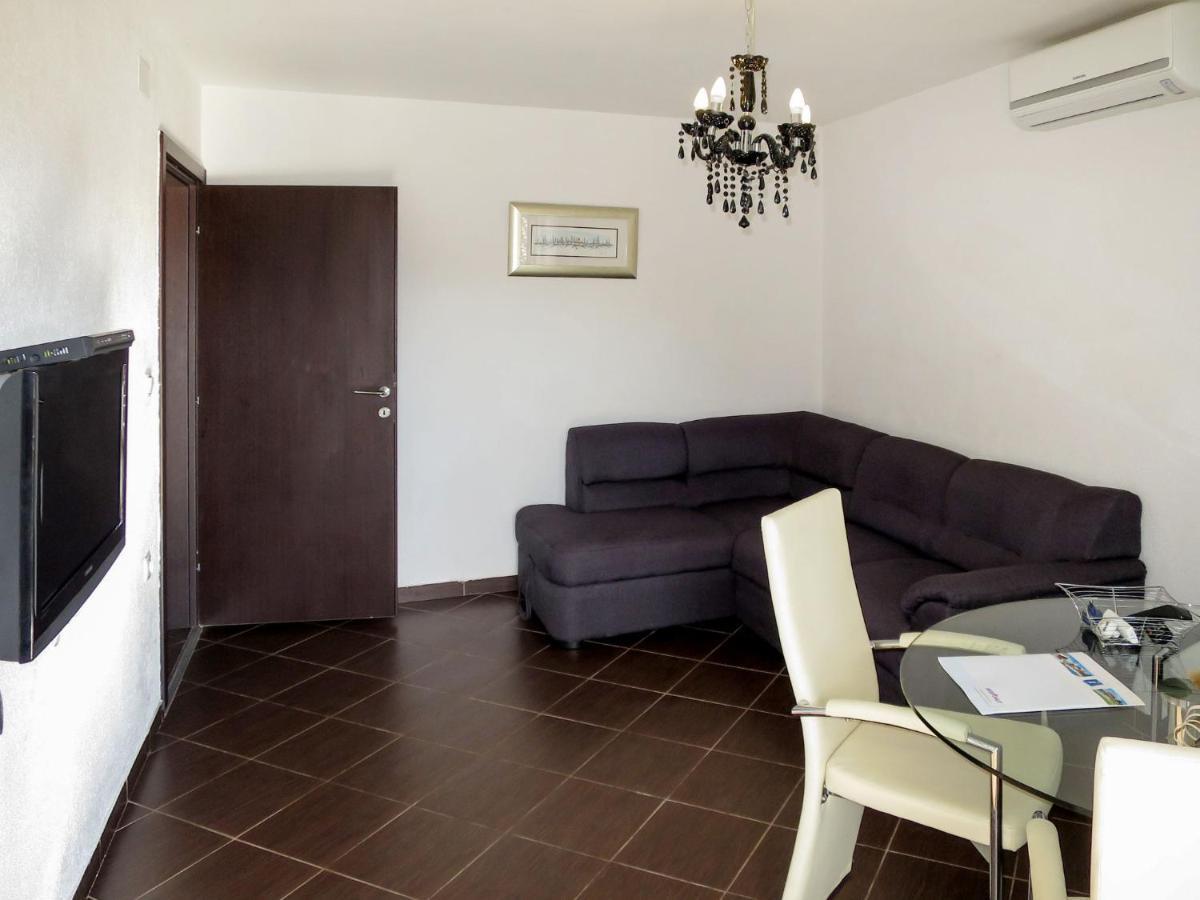 Apartment Josip - Vod201 By Interhome Tribalj 외부 사진
